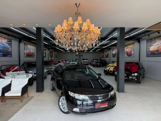 KIA CERATO 1.6 SX3 16V GASOLINA 4P AUTOMÁTICO KIA CERATO 1.6 SX3 16V GASOLINA 4P AUTOMÁTICO